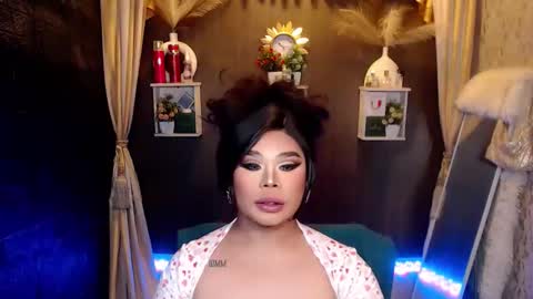 Lindsay online show from March 20, 7:19 pm