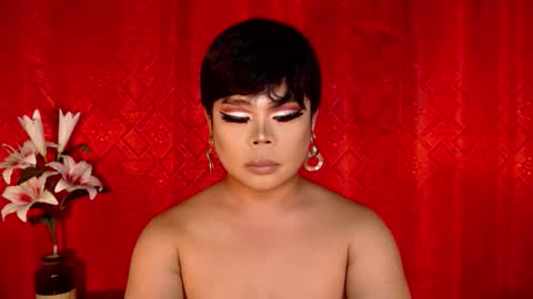 Lindsay online show from April 11, 12:31 pm