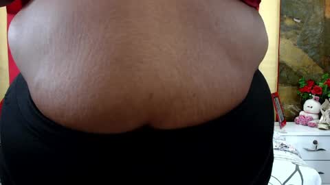 Snapshot of exoticbigmandx chatting on April 1, 2:58 pm Mandy online show from April 1, 2:58 pm