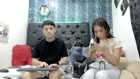 exotichot_couple online show from November 3, 7:26 pm