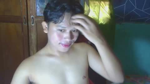 Snapshot of exotichugecock chatting on May 28, 2:20 am Jan online show from May 28, 2:20 am