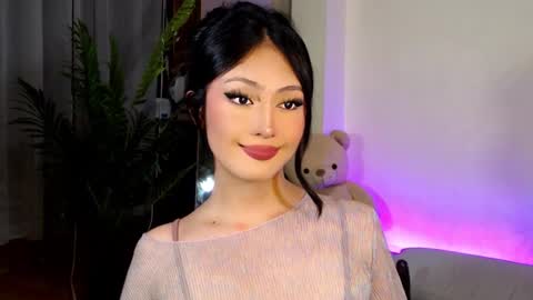 Snapshot of expensive_candyx chatting on December 5, 2:11 pm Candy online show from December 5, 2:11 pm