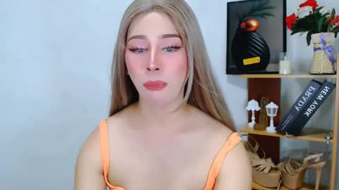 expensive_elise online show from May 20, 6:41 am