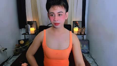 expensive_elise online show from May 29, 2:59 pm