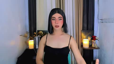 expensive_elise online show from July 12, 8:38 am
