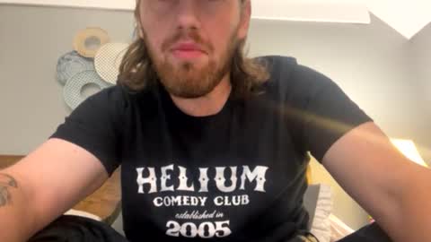 Snapshot of explosive_andyy chatting on October 22, 11:15 pm Explosivee andyy online show from October 22, 11:15 pm