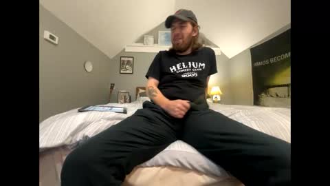 Snapshot of explosive_andyy chatting on October 26, 9:42 pm Explosivee andyy online show from October 26, 9:42 pm