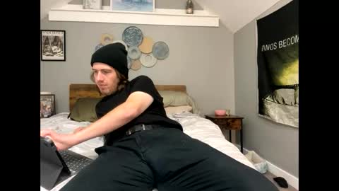 Snapshot of explosive_andyy chatting on November 20, 2:01 am Explosivee andyy online show from November 20, 2:01 am