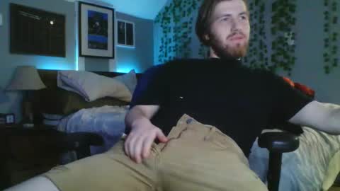 Snapshot of explosive_andyy chatting on March 8, 6:06 am Explosivee andyy online show from March 8, 6:06 am