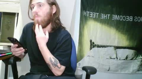 Snapshot of explosive_andyy chatting on April 13, 5:35 am Explosivee andyy online show from April 13, 5:35 am