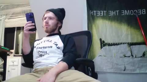 Snapshot of explosive_andyy chatting on May 18, 9:48 am Explosivee andyy online show from May 18, 9:48 am