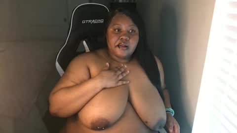 Miss Kitty online show from October 8, 11:46 pm