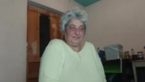 Snapshot of exquisitemature chatting on December 18, 7:52 pm ExquisiteMature online show from December 18, 7:52 pm