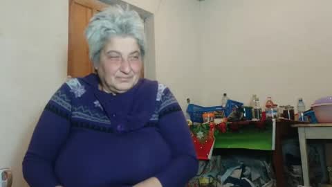 Snapshot of exquisitemature chatting on December 19, 10:00 pm ExquisiteMature online show from December 19, 10:00 pm