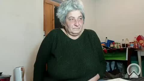 Snapshot of exquisitemature chatting on January 2, 9:28 pm ExquisiteMature online show from January 2, 9:28 pm