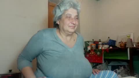 Snapshot of exquisitemature chatting on January 16, 12:42 pm ExquisiteMature online show from January 16, 12:42 pm