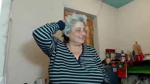 Snapshot of exquisitemature chatting on January 24, 8:32 pm ExquisiteMature online show from January 24, 8:32 pm