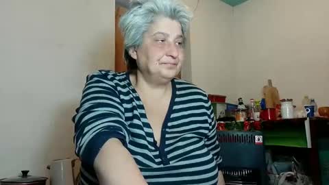 Snapshot of exquisitemature chatting on January 25, 9:04 am ExquisiteMature online show from January 25, 9:04 am