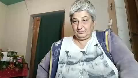 ExquisiteMature online show from October 14, 7:20 am