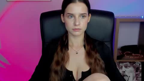 Snapshot of extasy_maya chatting on September 16, 6:25 am Maya online show from September 16, 6:25 am