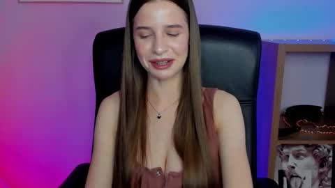 Snapshot of extasy_maya chatting on October 9, 6:44 am Maya online show from October 9, 6:44 am