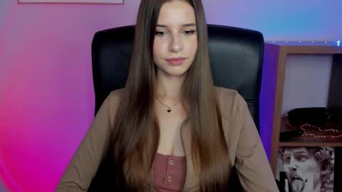 Snapshot of extasy_maya chatting on November 7, 7:30 am Maya online show from November 7, 7:30 am