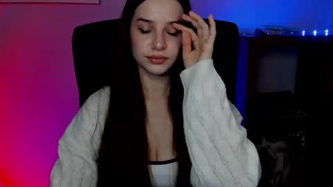 Snapshot of extasy_maya chatting on February 17, 7:49 am Maya online show from February 17, 7:49 am