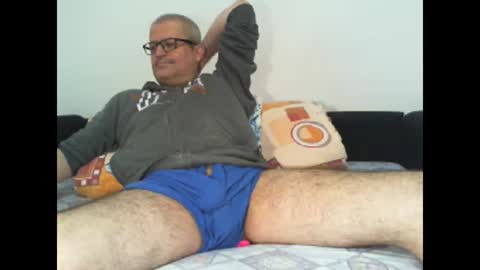 Snapshot of eyes12 chatting on March 30, 5:19 am GEORGE online show from March 30, 5:19 am