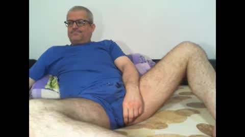 Snapshot of eyes12 chatting on April 29, 5:55 am GEORGE online show from April 29, 5:55 am