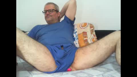 Snapshot of eyes12 chatting on June 11, 1:49 am GEORGE online show from June 11, 1:49 am