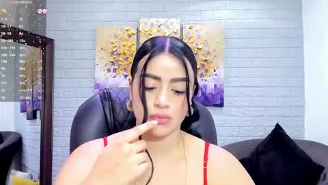 Snapshot of eyes_duque chatting on February 18, 4:25 pm online show from February 18, 4:25 pm