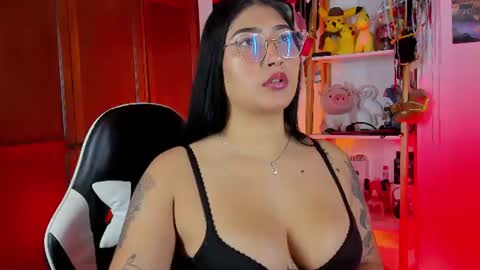 Emily online show from July 30, 5:45 pm