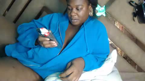 eyshaexotii online show from September 27, 11:48 am