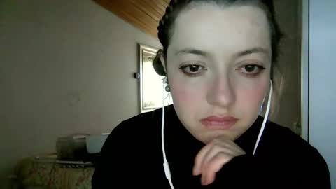 Aimee online show from February 25, 6:53 pm