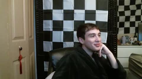 Snapshot of ezra_naamah chatting on January 12, 10:43 pm Ezra Naamah online show from January 12, 10:43 pm