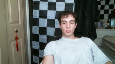 Snapshot of ezra_naamah chatting on January 19, 6:43 pm Ezra Naamah online show from January 19, 6:43 pm