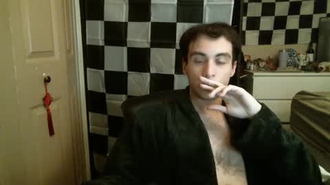 Snapshot of ezra_naamah chatting on January 21, 1:39 am Ezra Naamah online show from January 21, 1:39 am