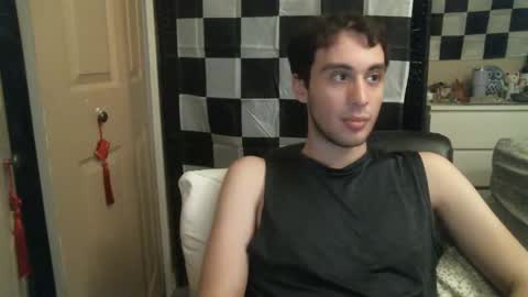 Snapshot of ezra_naamah chatting on February 2, 11:42 pm Ezra Naamah online show from February 2, 11:42 pm