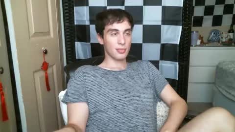 Snapshot of ezra_naamah chatting on February 6, 6:02 pm Ezra Naamah online show from February 6, 6:02 pm