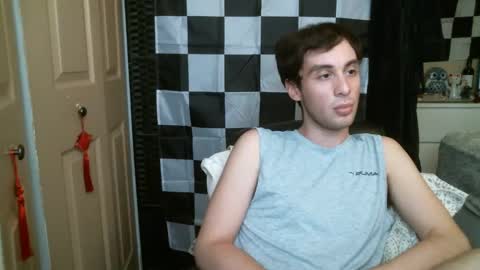 Snapshot of ezra_naamah chatting on February 19, 8:41 pm Ezra Naamah online show from February 19, 8:41 pm