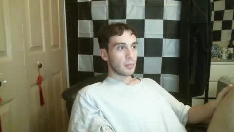 Snapshot of ezra_naamah chatting on March 7, 1:20 am Ezra Naamah online show from March 7, 1:20 am