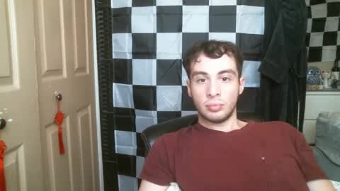 Snapshot of ezra_naamah chatting on March 9, 10:30 pm Ezra Naamah online show from March 9, 10:30 pm