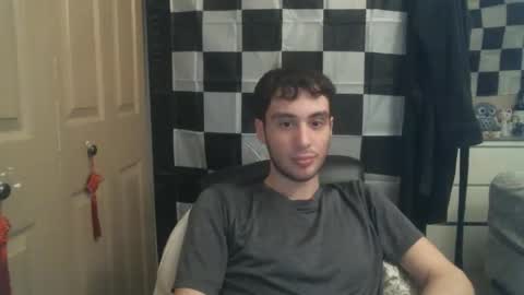 Snapshot of ezra_naamah chatting on March 11, 12:00 am Ezra Naamah online show from March 11, 12:00 am