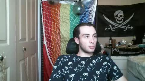 Snapshot of ezra_naamah chatting on April 7, 6:52 pm Ezra Naamah online show from April 7, 6:52 pm