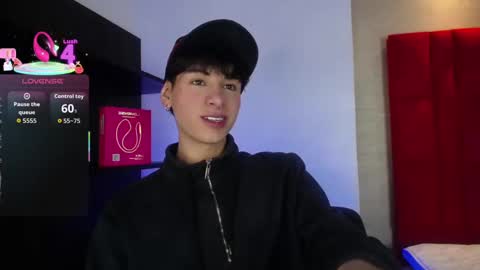 Snapshot of ezra_storm chatting on September 19, 4:58 am Juan online show from September 19, 4:58 am