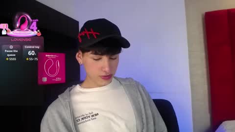 Snapshot of ezra_storm chatting on September 20, 5:08 am Juan online show from September 20, 5:08 am