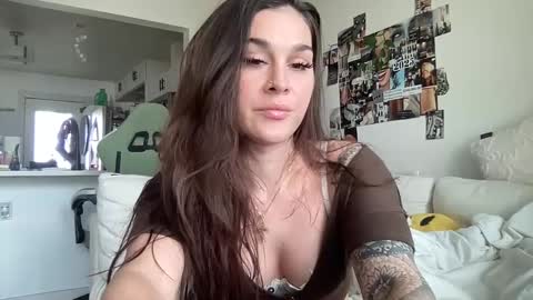 Emily online show from September 15, 8:20 pm
