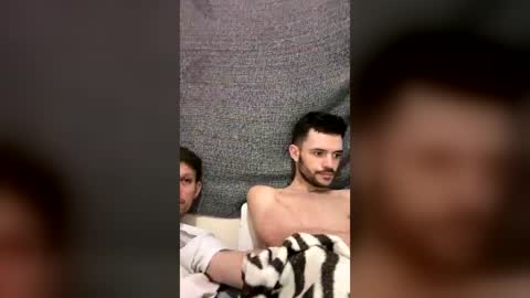 Snapshot of ezzcunha chatting on June 23, 7:06 am ezzcunha online show from June 23, 7:06 am