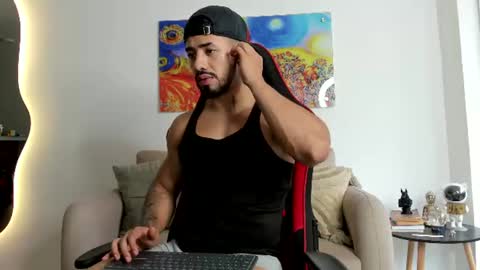 Snapshot of ezzio_scolaro chatting on July 1, 9:58 pm Ezzio Scolaro online show from July 1, 9:58 pm