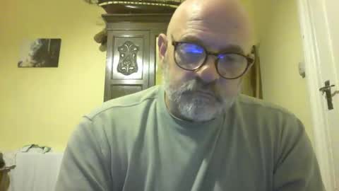 f1zzeek online show from April 16, 9:39 pm